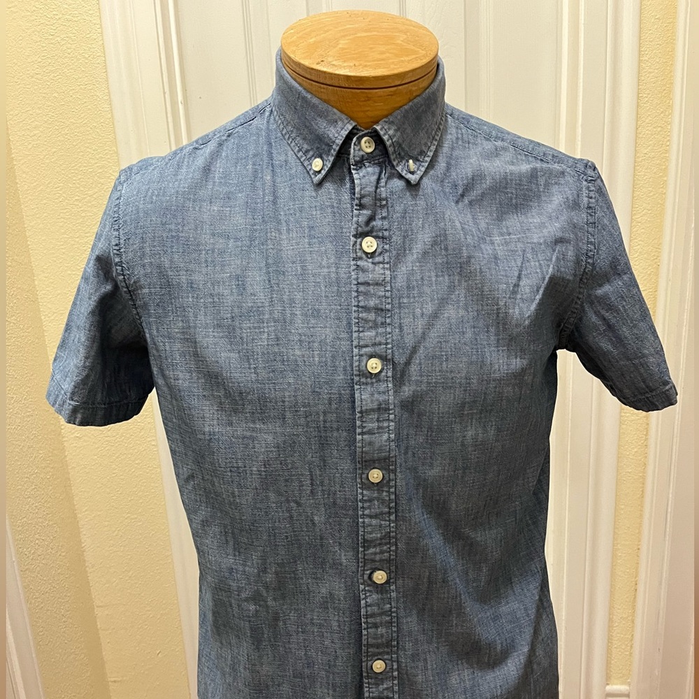 Old Navy Denim short sleeve button up shirt